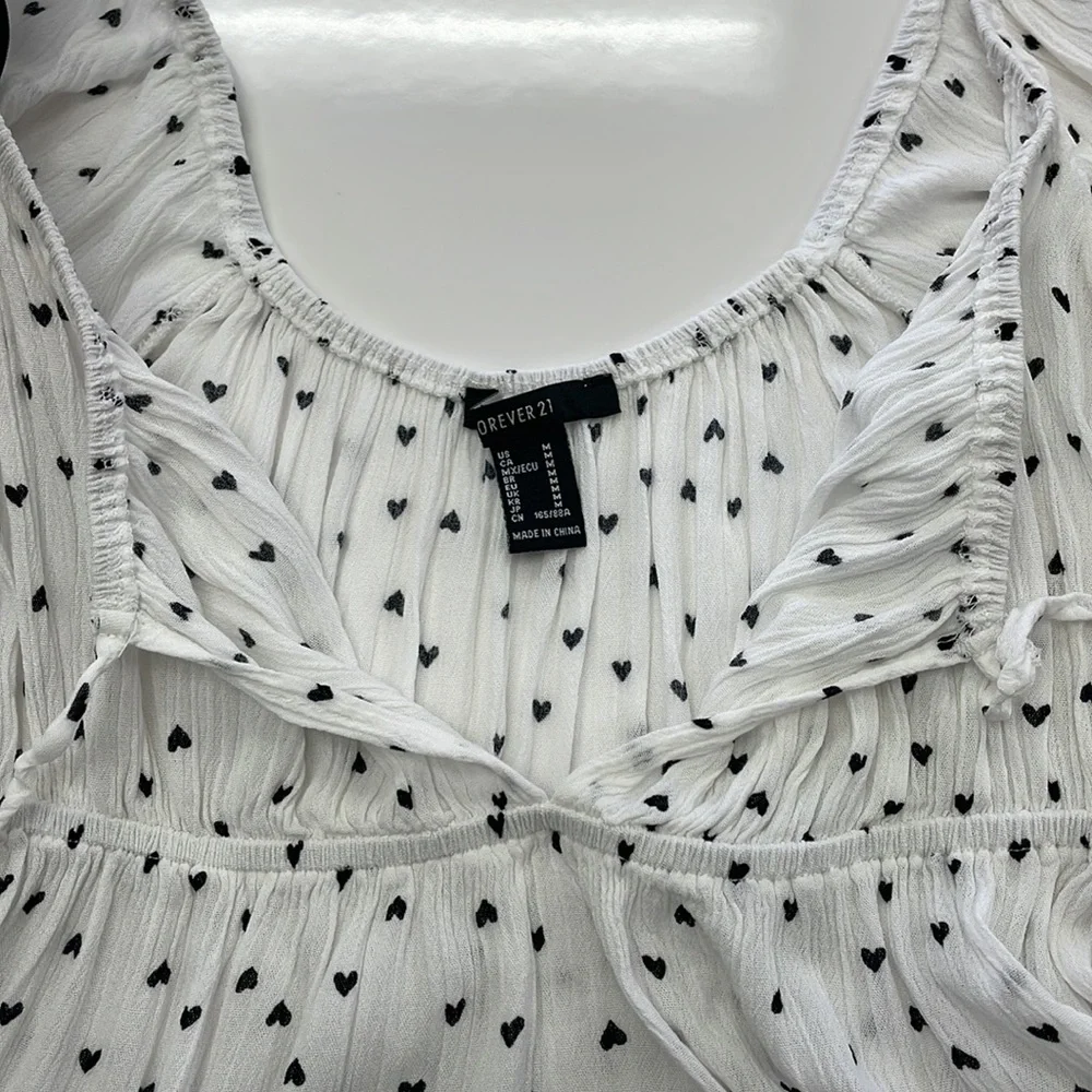 White/ Black Heart Puff Sleeve Top - Picture 12 of 15